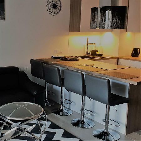 Apartament New York Rozana 19 بوزنان المظهر الخارجي الصورة